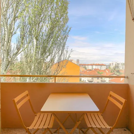Design Et Convivial Avec Parking Gratuit * Villeurbanne